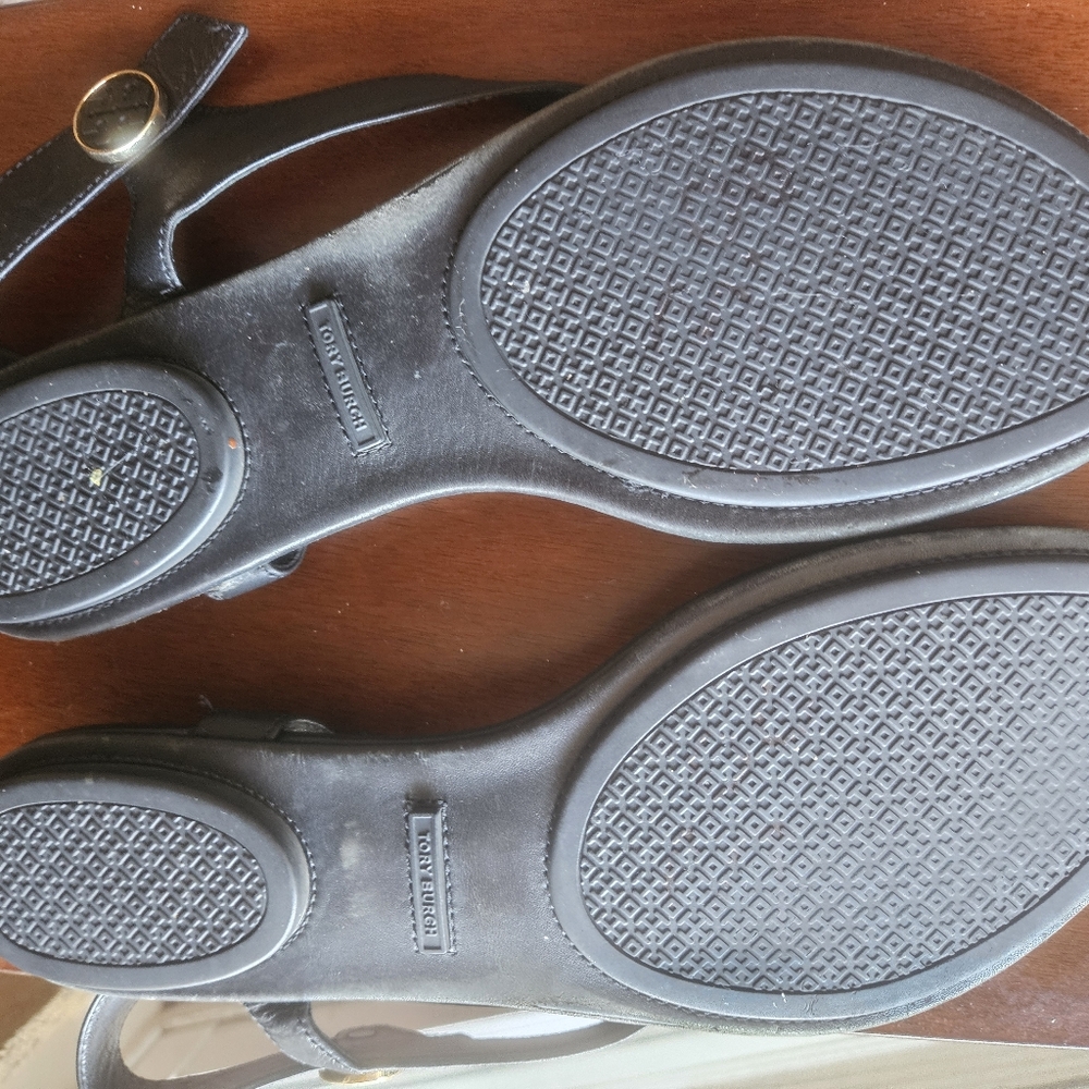 Tory Burch sandals. - Picture 3 of 6